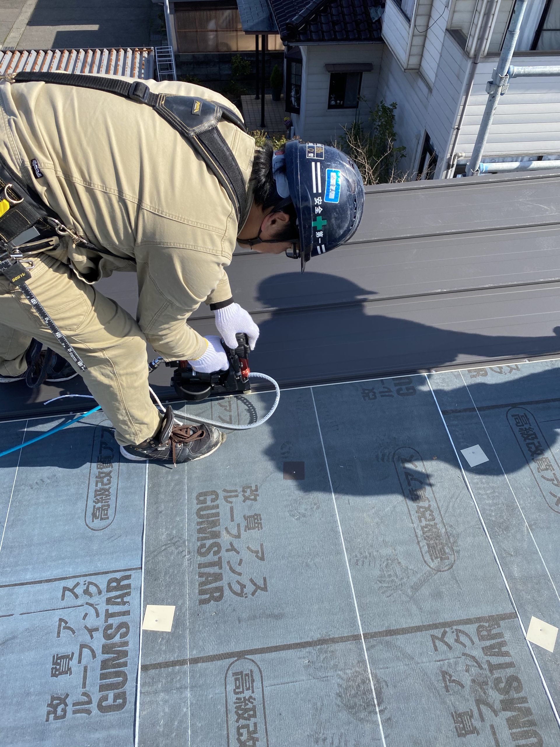 高圧ビス打ちガン