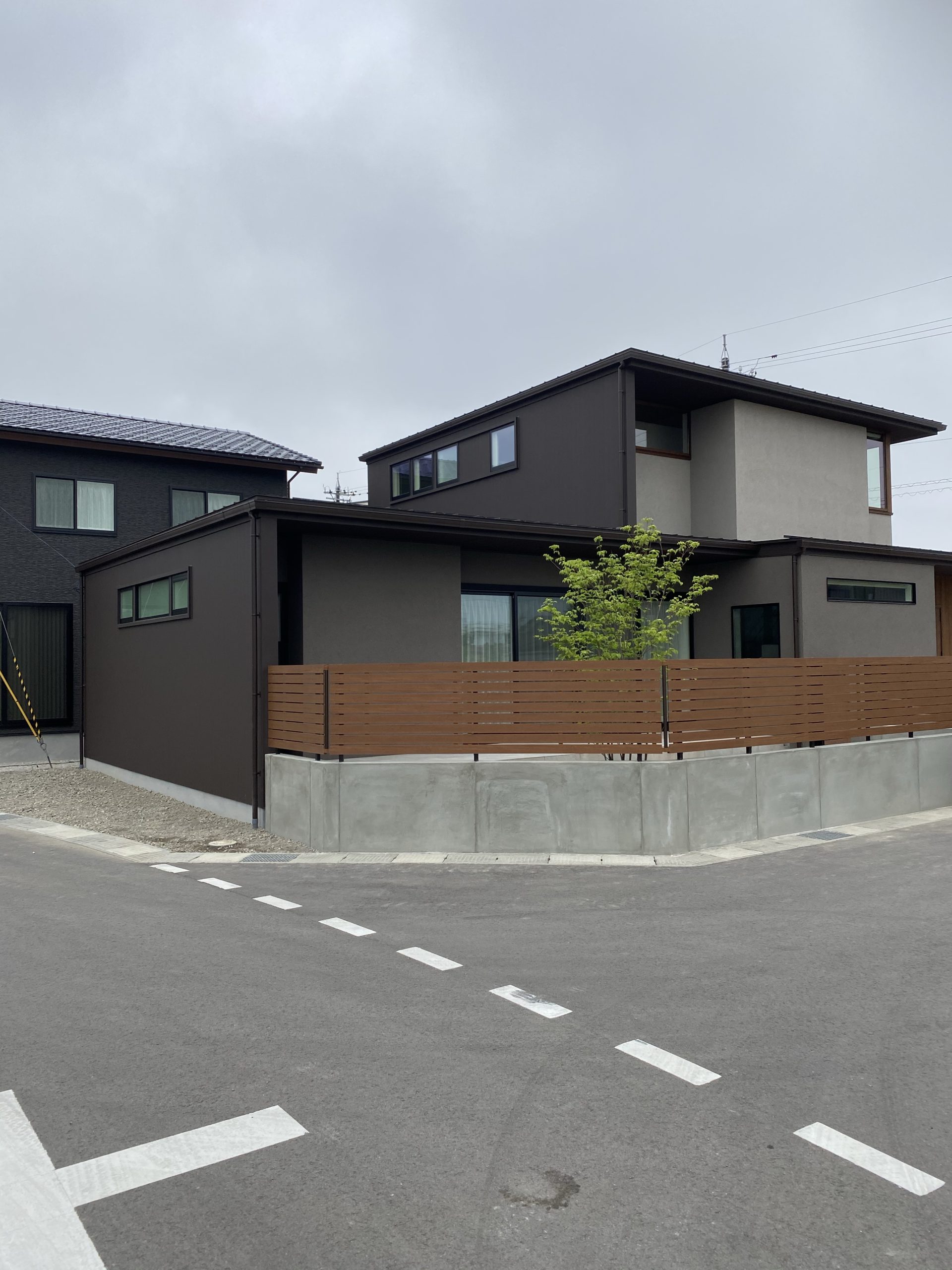 射水市　新築工事完了。